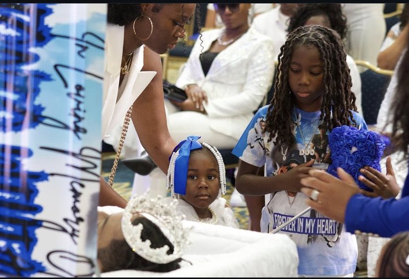 JusCallM3Nae's tweet photo. PACO .. “We will Never forget You”🥺💙FOREVER IN OUR Hearts. #TheBLESSYN(ing)🫶🏾 #WorldsBestDad🏆 #FamilyBusiness🩸#YeezoNation ‘forever da Biggest 👼🏾 https://t.co/v75M6hz07q