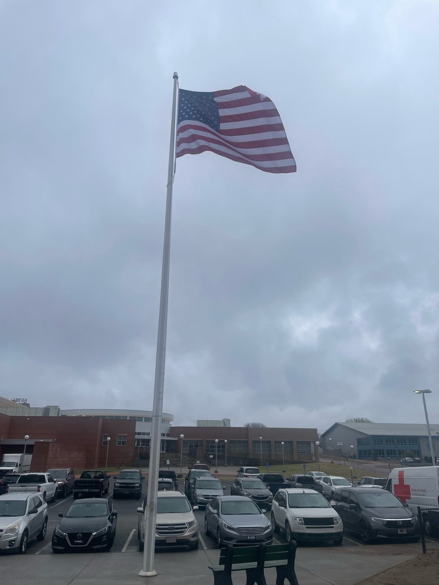 frogsupt's tweet photo. Here’s our new American Flag—it’s 10x15–waving proudly outside the PAC and facing PHS. Thank you to the Credit Union of America for the donation. #CUoA. https://t.co/CrAjLuqmgz