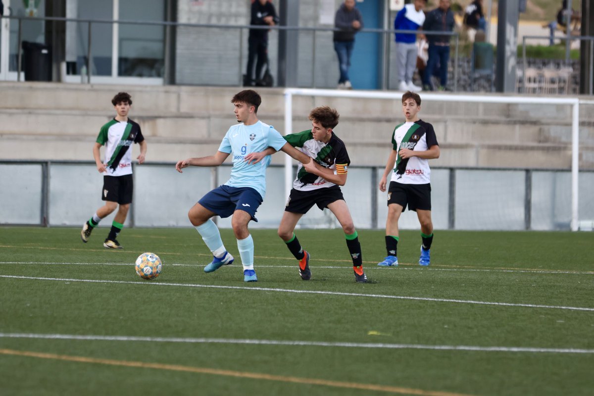 CE Vilassar - Giatsu (@ce_vilassar) on Twitter photo 🔢 𝐑𝐄𝐒𝐔𝐋𝐓𝐀𝐓𝐒 | 2-3 NOVEMBRE
Recupera els resultats de la jornada a les darreres imatges d’aquest post o al web cevilassar.cat/jornada
📸 Fotografies del triomf del Juvenil D davant del <a href="/sinera_united/">sineraunited</a> a Vallmorena (3-2).
#𝐬𝐨𝐦𝐡𝐢𝐂𝐄𝐕 #𝐬𝐨𝐦𝐝𝐞𝐥𝐂𝐄𝐕 🔢 𝐑𝐄𝐒𝐔𝐋𝐓𝐀𝐓𝐒 | 2-3 NOVEMBRE
Recupera els resultats de la jornada a les darreres imatges d’aquest post o al web cevilassar.cat/jornada
📸 Fotografies del triomf del Juvenil D davant del <a href="/sinera_united/">sineraunited</a> a Vallmorena (3-2).
#𝐬𝐨𝐦𝐡𝐢𝐂𝐄𝐕 #𝐬𝐨𝐦𝐝𝐞𝐥𝐂𝐄𝐕