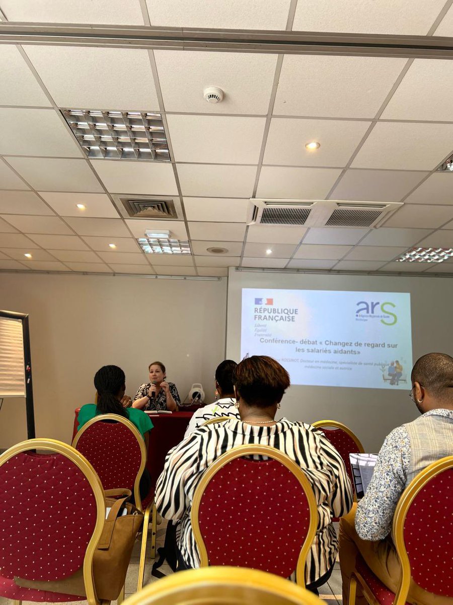 FEHAPAG's tweet photo. Colloque sur les enjeux &amp; perspectives pour les entreprises et administrations du territoire afin de soutenir et valoriser les salariés aidants organisé par @ArsMartinique. 
Chaque entité doit pouvoir s’engager à soutenir les salariés-aidants ! 
#aidants #salariés https://t.co/m9i83xZz2I