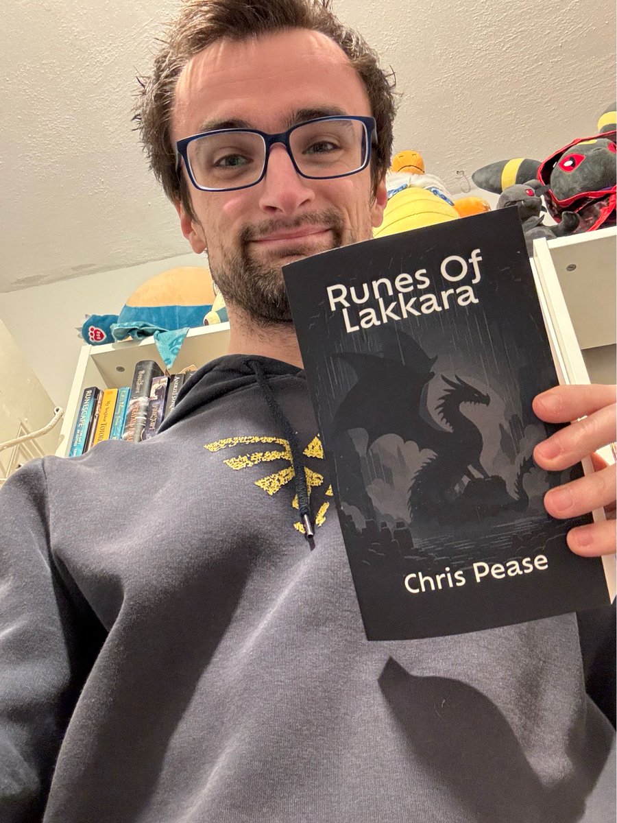 CPeaAuthor's tweet photo. IT’S HEEEEERE! 📚❤️🏔️ Always feels surreal to hold an actual copy of the book that I wrote. Now you just have to wait for pre orders… Coming soon 💪🏻 #RunesofLakkara #writing #fantasy https://t.co/hcS10HPTKc