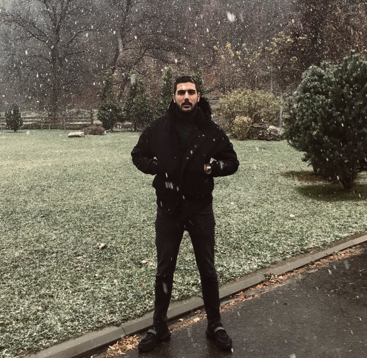 allperenkina's tweet photo. Abimiz için verilen karardan sonra yüzünden en ufak dahi tebessüm oluşan bu durumdan kendine pay çıkaran tüm sosyal medya anonimlerinin, tüm düşmanlarının anasını sikeyim.İyi günde bulmadık ki kötü günde terk edelim.Bizim kimseye yedirecek abimiz yok.🕊️ https://t.co/1NOxQvL4XB