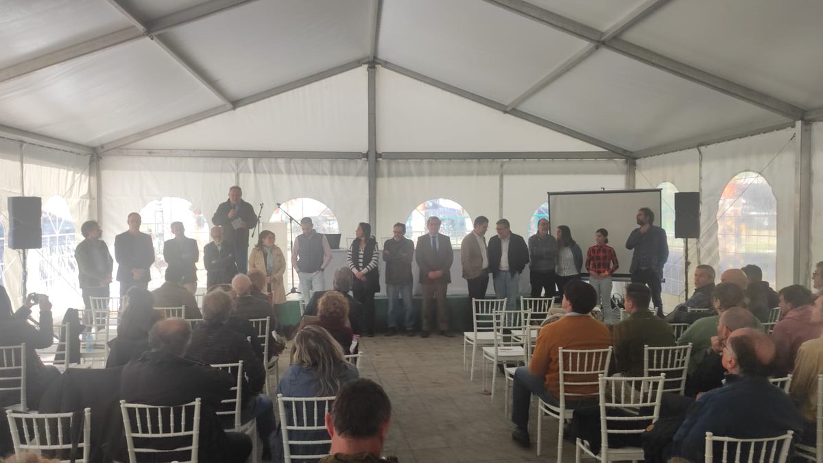GOClimaforest's tweet image. En una jornada de alianzas con diferentes proyectos forestales, hoy hemos presentado en Descargamaría nuestra propuesta de un gran plan de restauración del Valle del Árrago junto a los agentes del territorio, con el apoyo de las nuevas tecnologías y un enfoque social y económico.