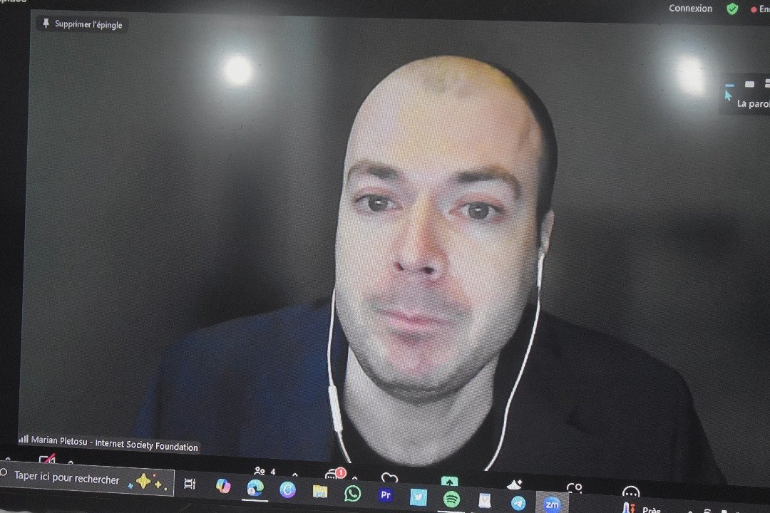 isocml's tweet photo. #DDCN For Trainers
Lors de cette cérémonie de cloture, @MarianPletosu a tenu une allocution au nom de @ISOC_Foundation qui a été suivi de celle du #DG du @technopolemali et de la Représentante du @McenMali avant de passer à la remise des kits et des certificats.
@VictorNdonnang https://t.co/XaFYgYUaGj