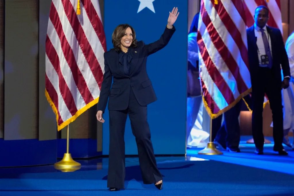 BREAKING 

Jon Ralston, a Nevada analyst who has correctly predicted every state election for decades, predicts a Harris win in Nevada

Harris: 48.5%
Trump 48.2%