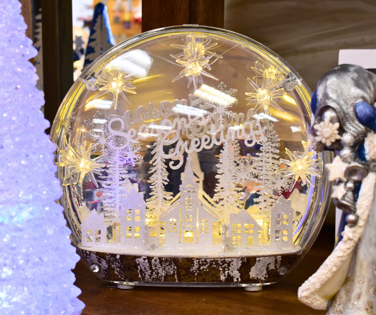FredricksHM's tweet image. Step into a winter wonderland with our new Blue Elegance display! ❄️✨ Shimmering decorations to make your home magical this season.

#fredrickshallmark #blueelegance #hallmark #christmasdecorations #Christmas #giftideas #holidayshopping #giftshops #candy