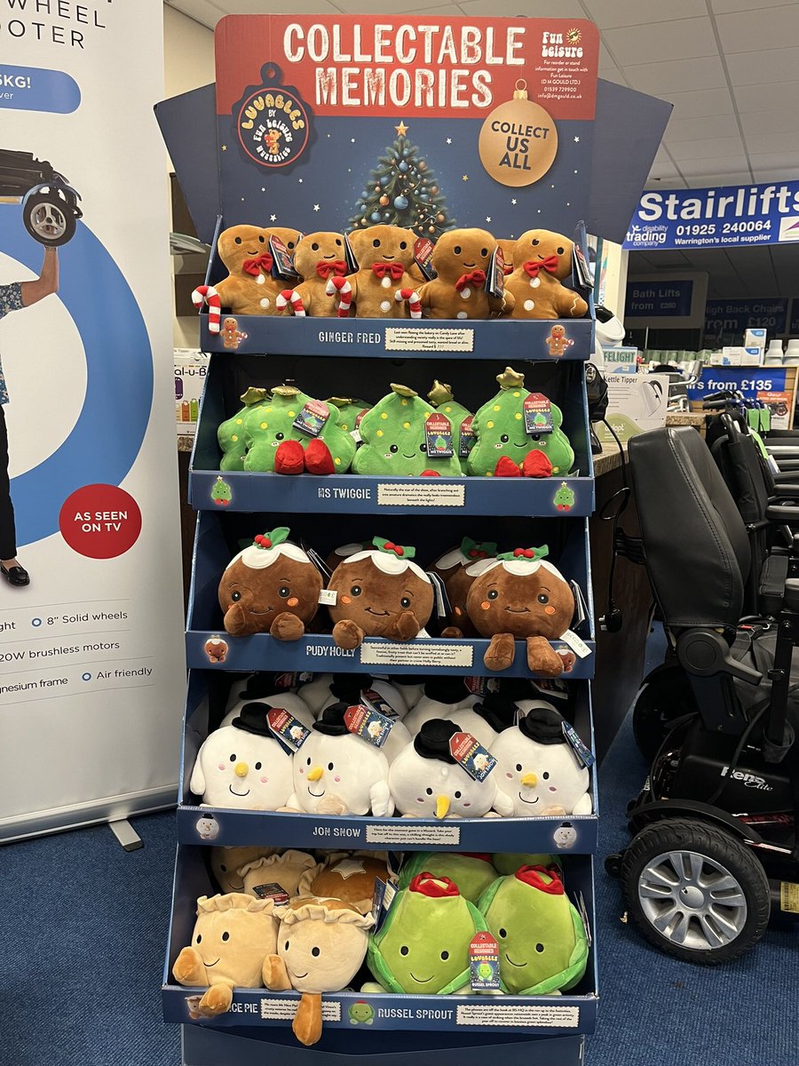 Davet21's tweet photo. Looks like Christmas has started at @WDPcomms 🎅🏼🤶🏻🎅🏼🤶🏻 https://t.co/A4HH204lt3