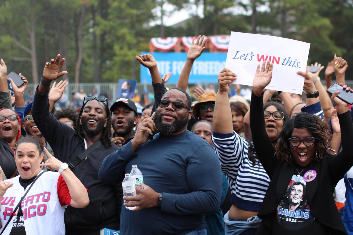 GeorgiaDemocrat's tweet image. Call your friends and let em know — tomorrow's the last day to vote!!