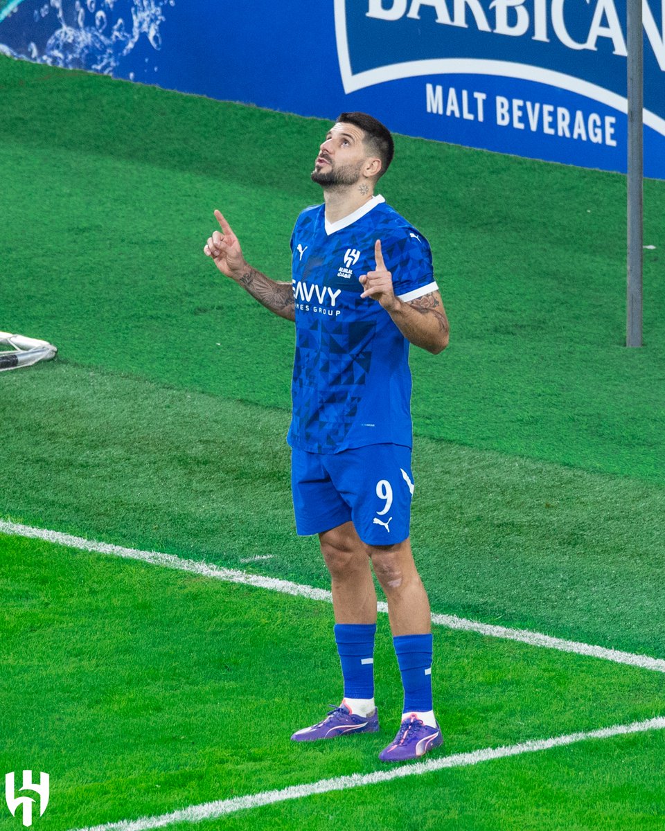 صاحب الهاتريك "ميتـروڤيتش" 😎
رجل مباراة الليلة 🔝💪

#الهلال⁩ 💙
