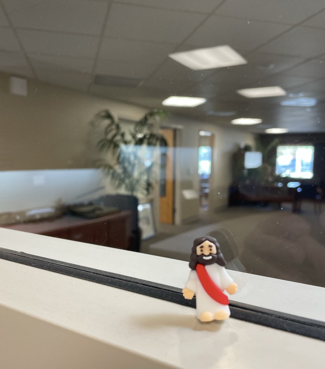 Courtney Ellis 🎈 tweet media