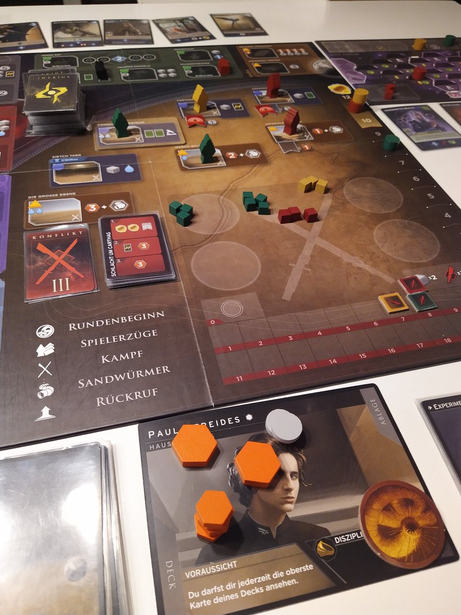 jdn_hamburg's tweet photo. What a tight solo game #DuneImperium
Won in round 9 with Spice tiebreaker.

Would have lost the tiebreaker in round 8 with both 10 point. Luckily went for the long game. 😉 https://t.co/mQGS3wkCgN