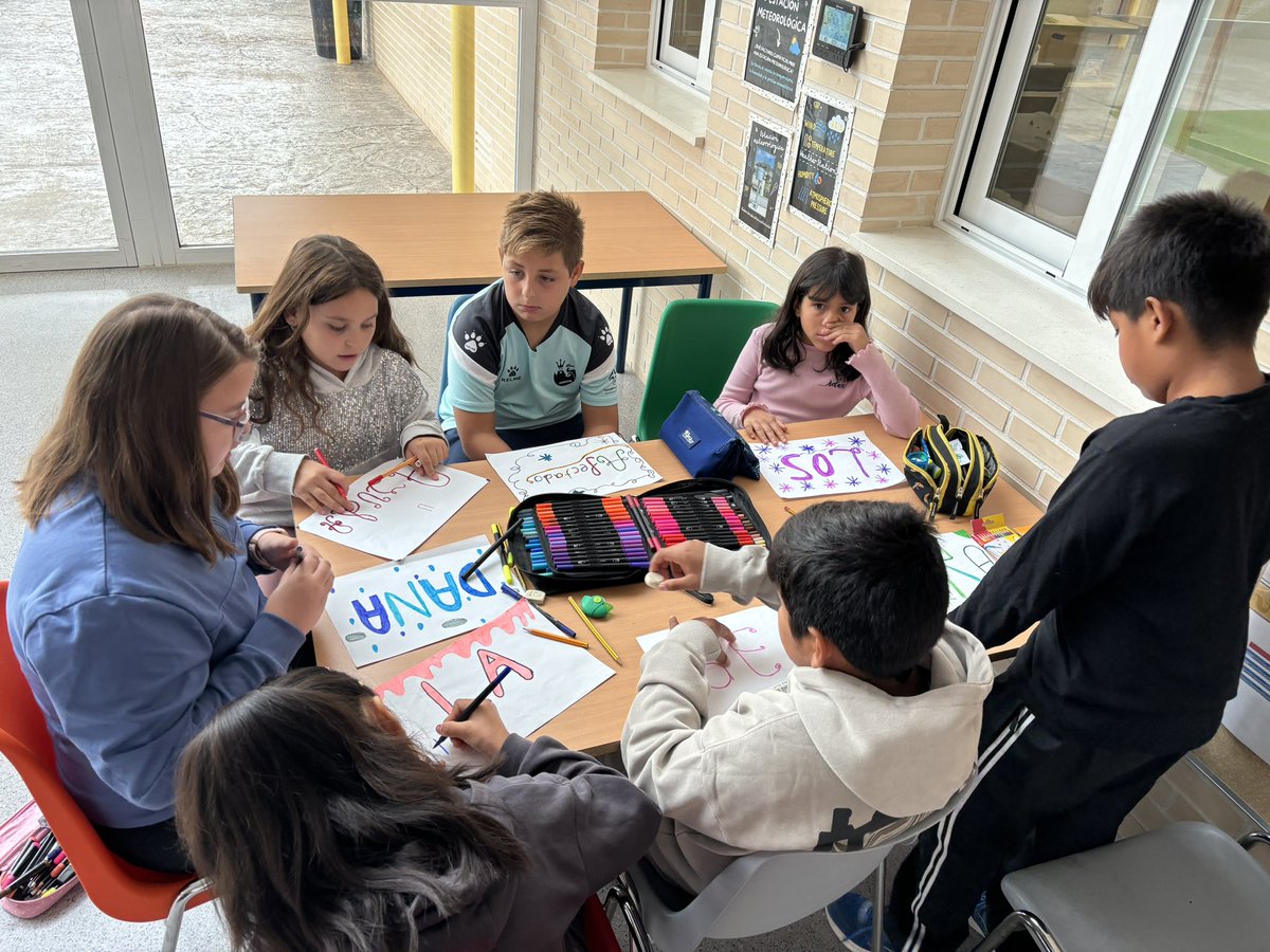 💛Nuestros alumnos colaboran en la recogida de ayuda para los afectados por la Dana. Ya está todo preparado para recibir vuestra ayuda.
‼️Recordad: esta semana de 9 a 14 h seremos punto de recogida de productos que se destinarán a la ayuda enviada a los damnificados por la Dana.