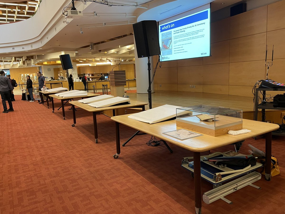 Queen's Archives tweet media