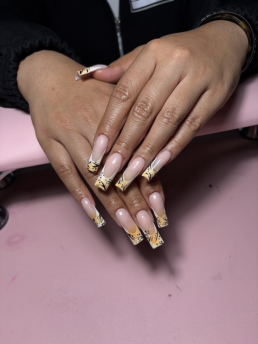 b0dothemost's tweet photo. Beginner Nail Tech 📍 VALLEJO, CA📍
instagram: @ GALORENAILSBYLEA https://t.co/wiwgjO1bjp