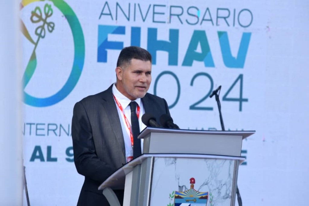 #Cubano del Ministerio de Comercio Exterior y la Inversión Extranjera (Mincex), Oscar Pérez-Oliva, confirmó hoy la disposición de las autoridades en este país para resolver los problemas económicos y avanzar.
<a href="/Emp_Avilmat/">Empresa Materiales de Construcción Ciego de Ávila</a>
<a href="/PaulinoPrezVie1/">Paulino Pérez Viera</a>