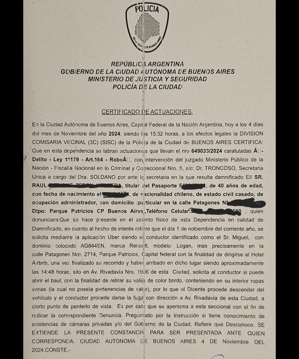 kike_zeron's tweet photo. @Uber_ARG @FranColapinto Como @Uber_ARG no respondió, no dio los datos del ladrón, puros mensajes automáticos, no tienen teléfono ni dirección física decido hacer la denuncia ante la policía por el robo efectuado por uno de los conductores de @Uber_ARG https://t.co/pX97Zu5RVv