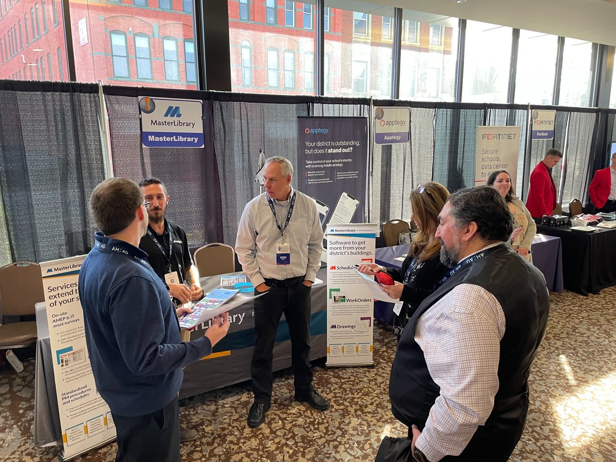 SouthCentralRIC's tweet image. Our attendees made some great connections at this year's #vendorfair. #LIS2024 #EdTech #ContinuousLearning #K12 #SchoolSupport #Collaboration #CustomerFocused