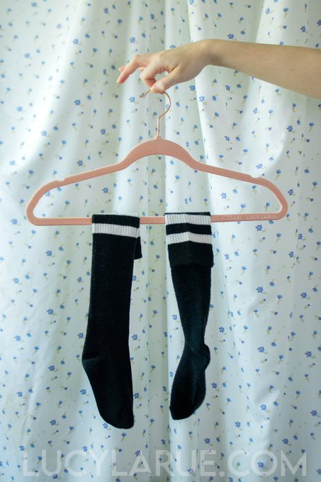 They want you to wear these this time. https://t.co/SW9m4bOpzc<a href="/tag/clip"class="tags"><span>#clip</span></a>