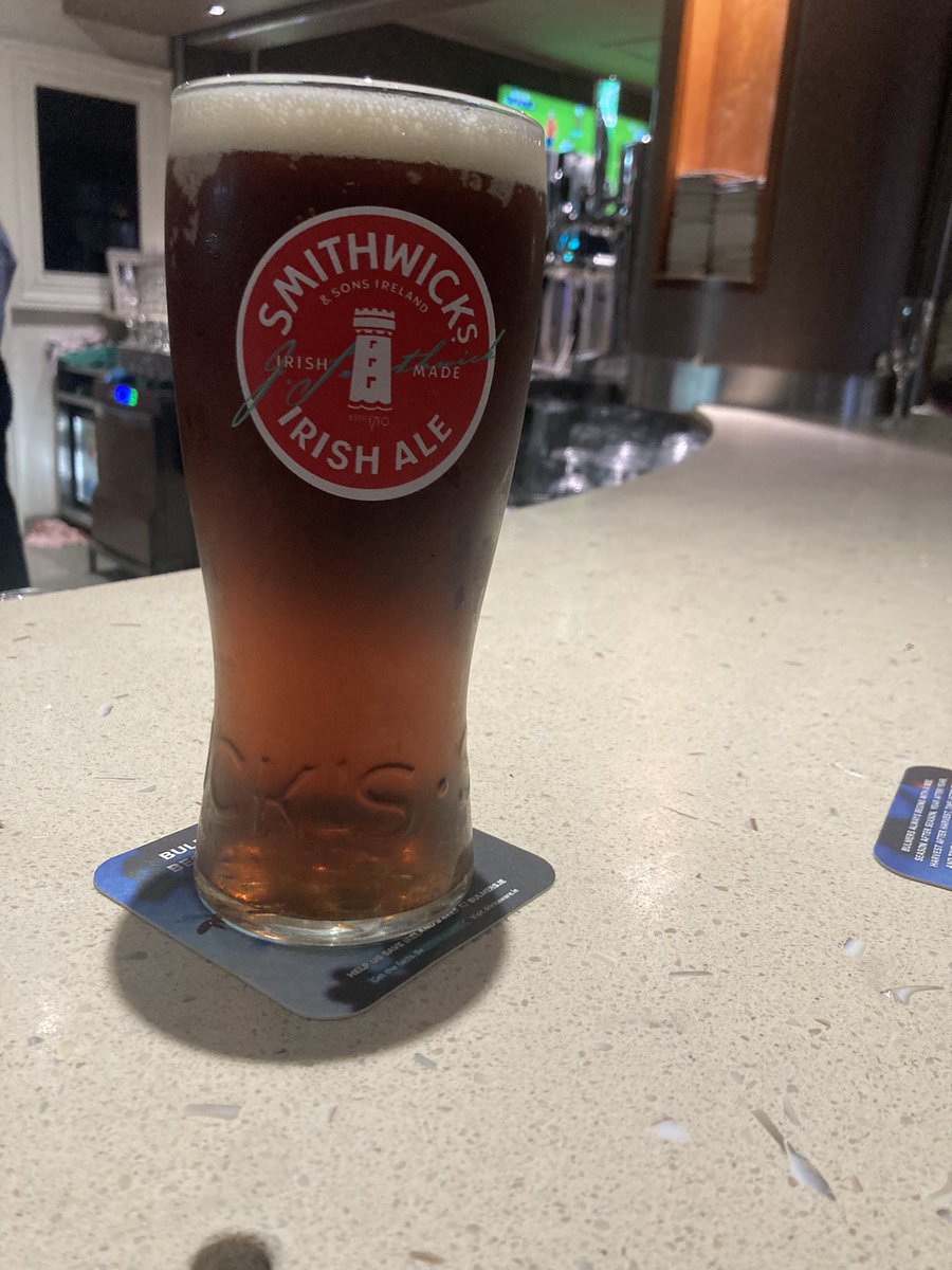 Pint of Smithwicks from
Woodlands Hotel, Limerick. It looked a solid pint with a gentle fade of colour however the each mouthful was met with an unpleasant after taste. 

Rating: 4/10