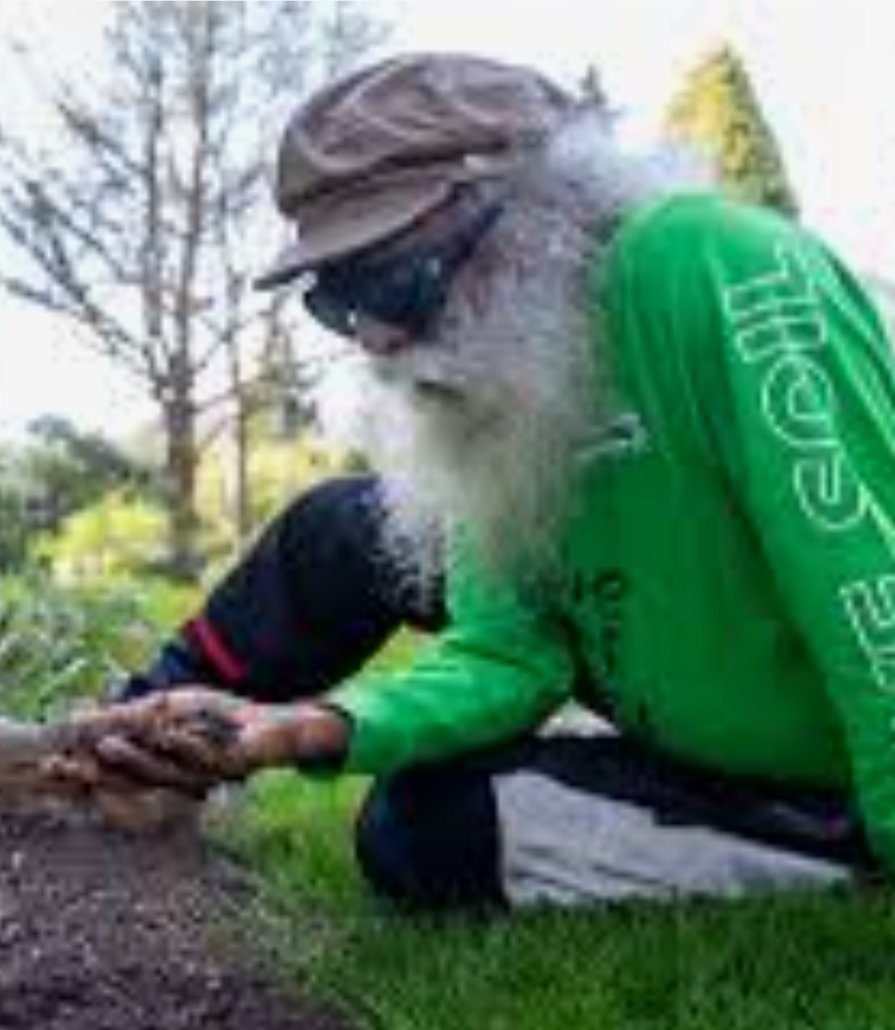 GabriellaCadei's tweet photo. It is still within our reach and capability to #SaveSoil because the world’s attention is now focused in the right direction.
If global policies incentivize #farmers to restore #soil organic content, we will turn back from the brink.
Time is of the essence.
We must Act Now. -Sg https://t.co/lS5bCv5oBB