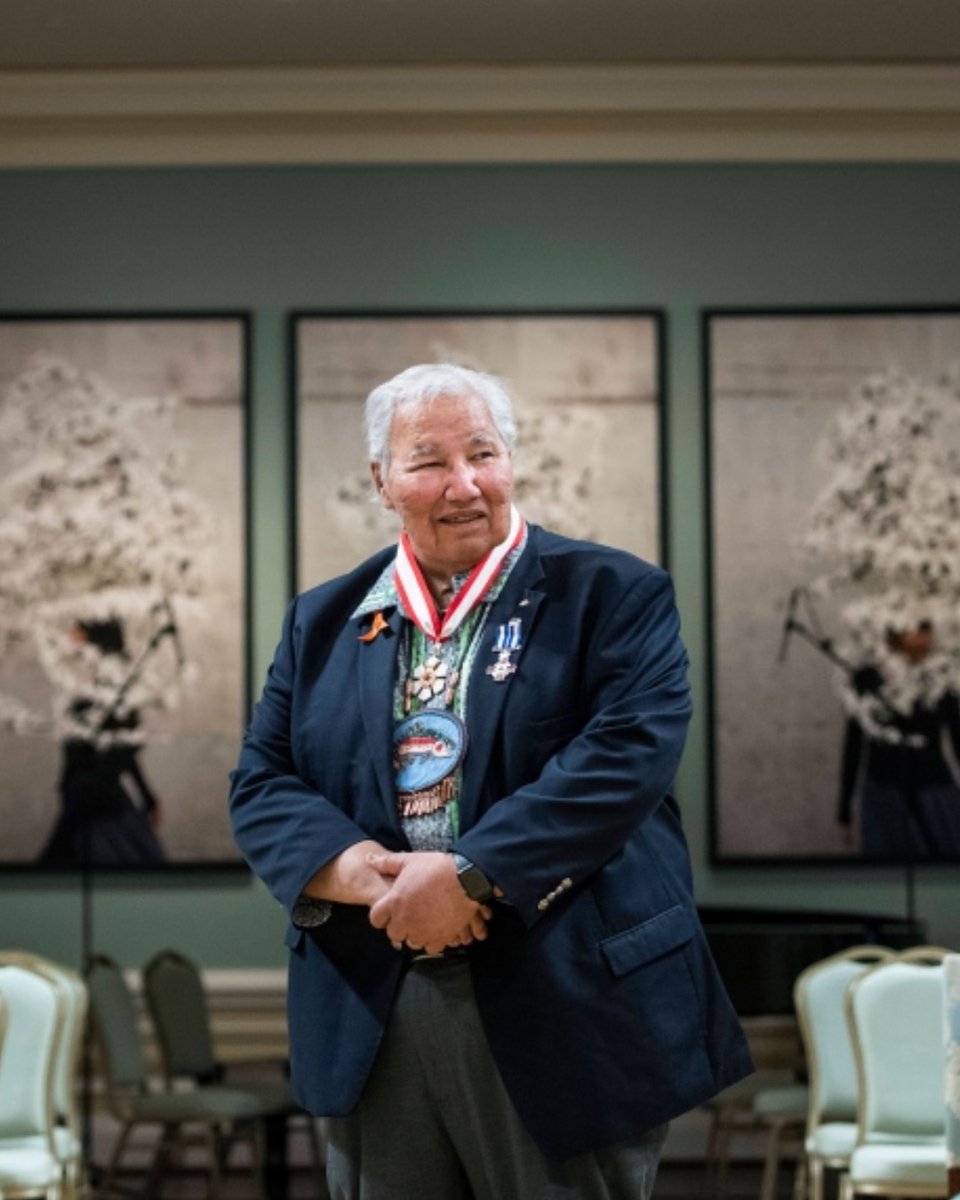 vincentdesignca's tweet photo. The Vincent Design team wants to honour the memory of the Honourable Murray Sinclair. We are saddened to hear of his passing and we are sending our condolences to his loved ones and to everyone that knew him. https://t.co/3lmZzvc90R