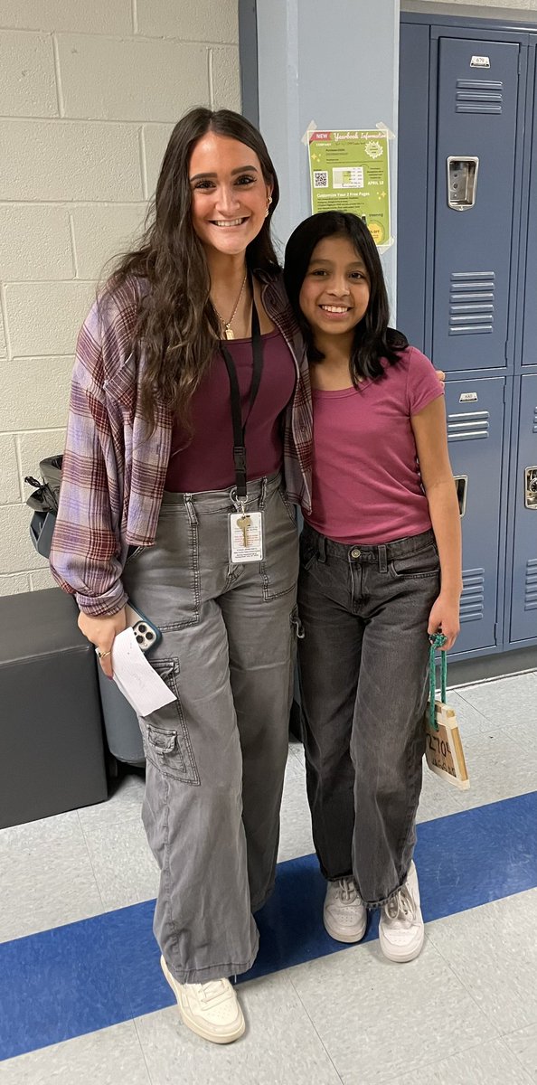 BrendanFetters's tweet image. Unplanned 7th grade twinning with G and @victoriasplyler today at @CMMSCougars. 

#WeLead