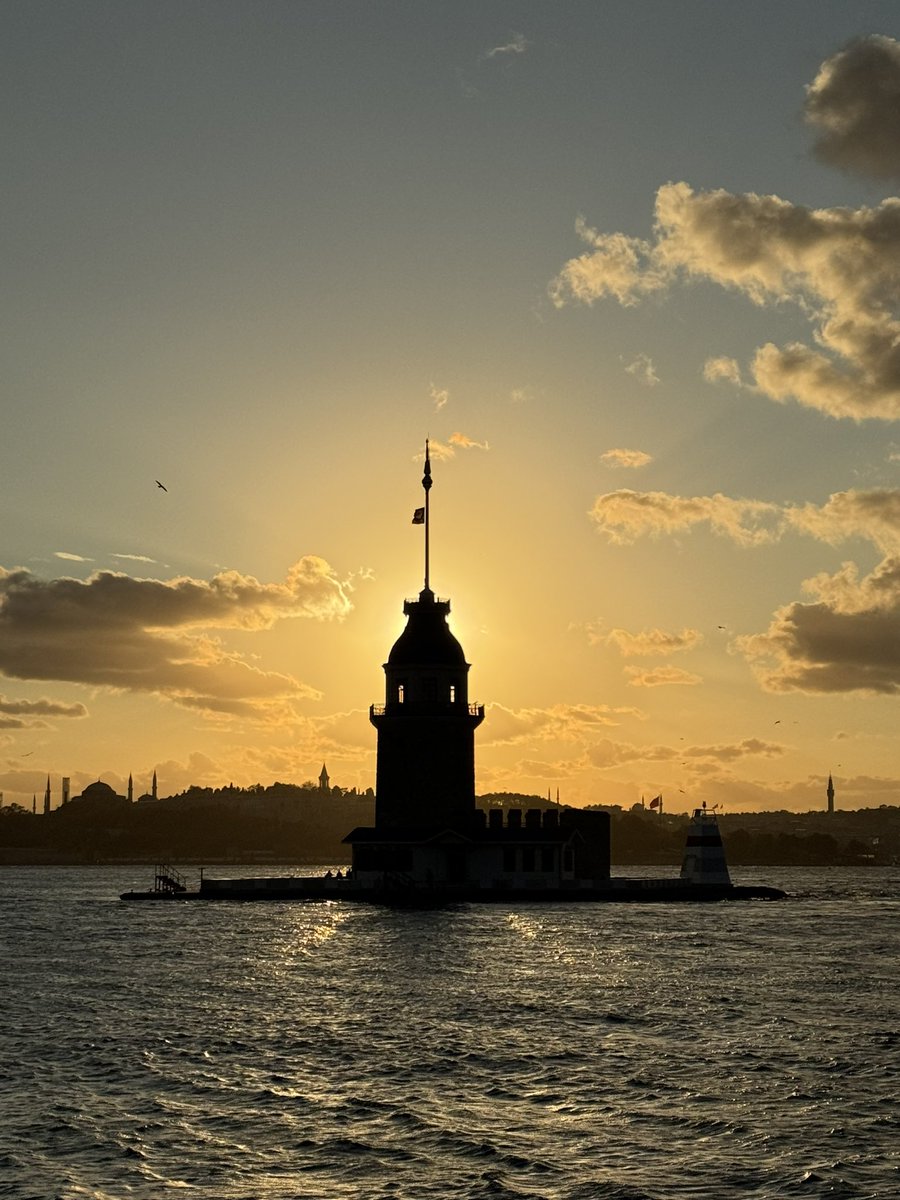malikara53's tweet photo. Üsküdar https://t.co/p70oe8fCMw