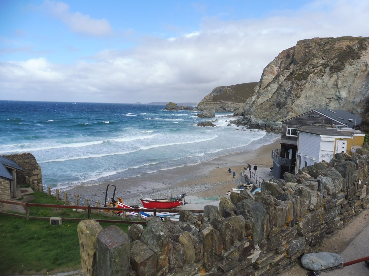 Granny Maud Creating Hope tweet media