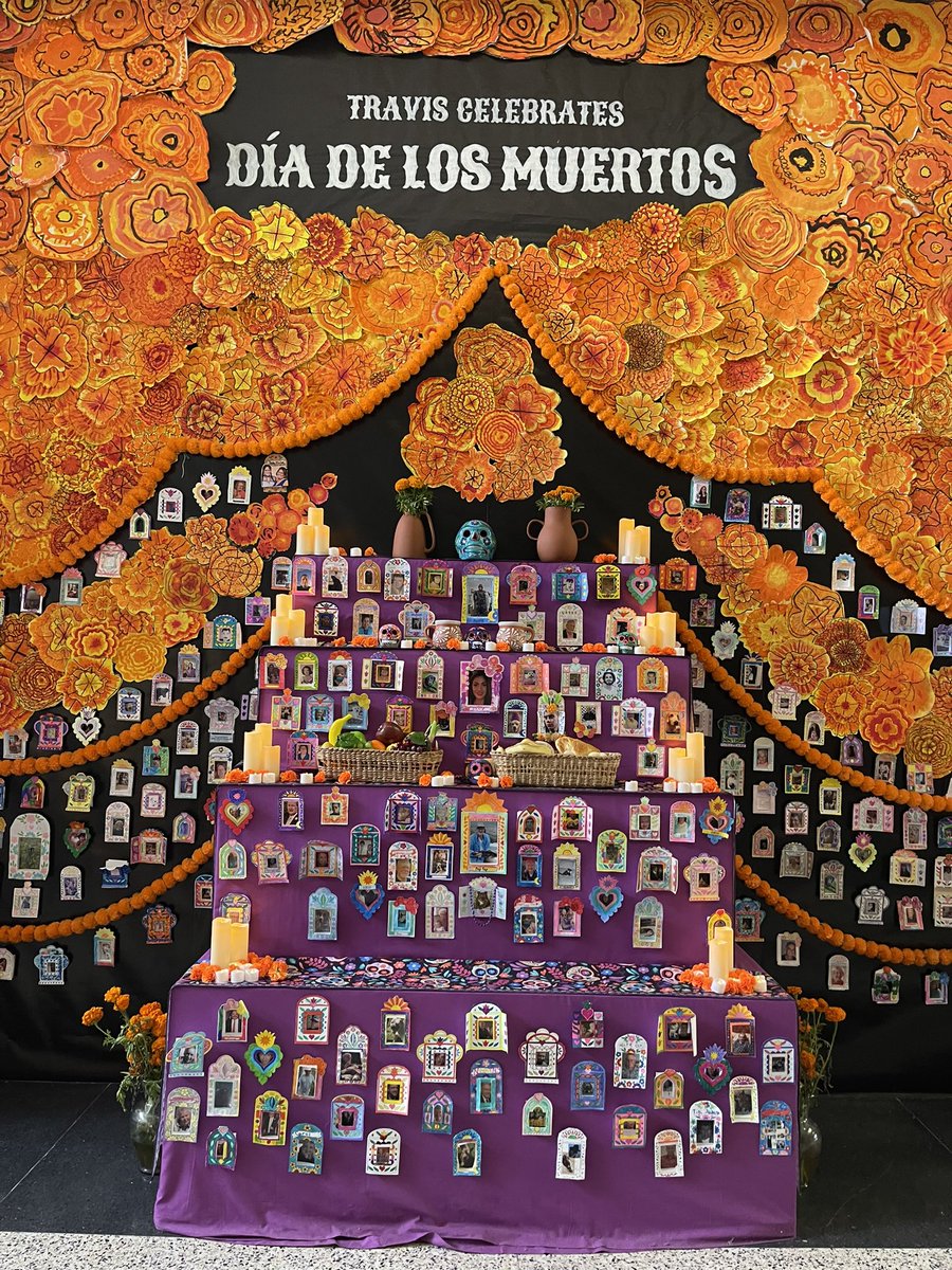 sciencewithchan's tweet photo. Celebrating Dia De Los Muertos @traviseshisd https://t.co/vO2KyLotu6