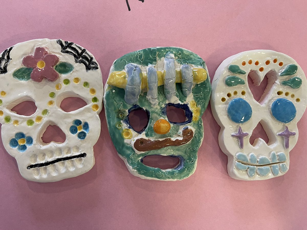 sciencewithchan's tweet photo. Celebrating Dia De Los Muertos @traviseshisd https://t.co/vO2KyLotu6