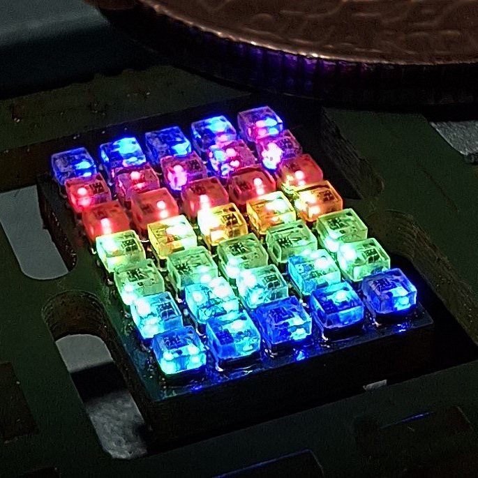 MicrochipMakes's tweet image. .@Hackaday has announced the winners of the Supercon Add-On Contest — which includes Brett Walach's PIC16F886-powered playable Vectrex SAO and @tinyledmatrix's ATtiny816-based reDOT_RGB: hackaday.com/2024/11/04/sup…
