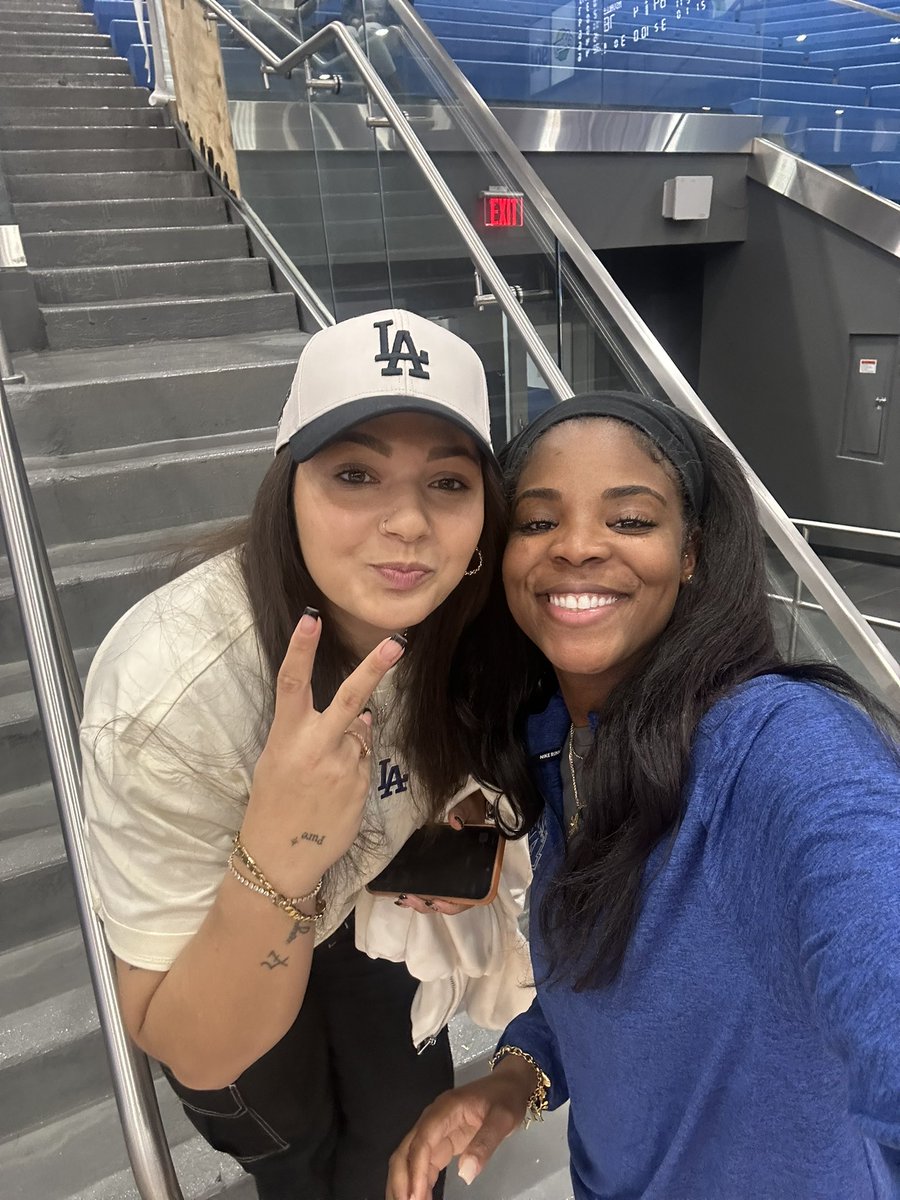 Friendship support > 💙
1st Home Game 
1st Dub of the season
Ⓜ️emphis Ⓜ️emphis Ⓜ️emphis