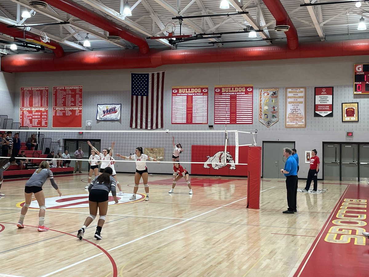 12prgordon's tweet photo. @goochland_vball takes the first set 25-21 vs. Fauquier in the Region 3B quarterfinals. 

Falcons are up 12-10 in the 2nd set. https://t.co/T8f82c3ZR9