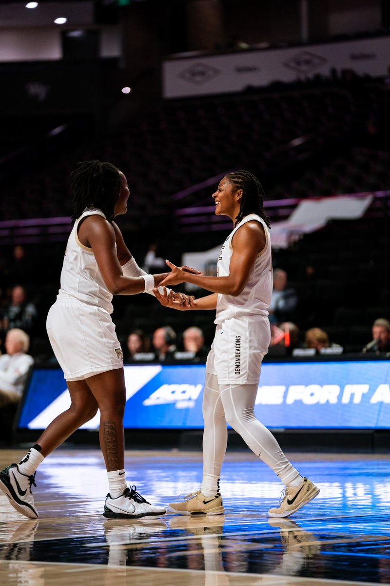 WakeWBB's tweet photo. Deacs +50 💪 https://t.co/XfskAip8PF