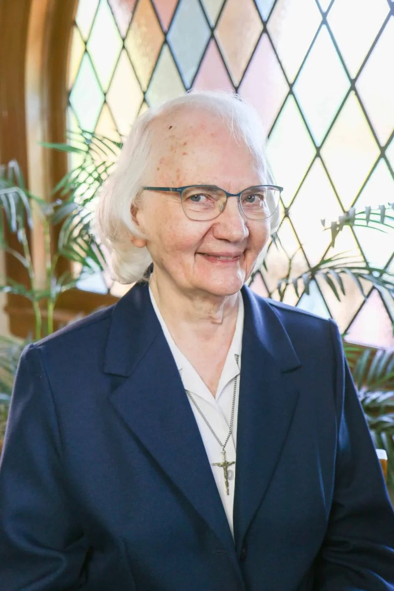 SSMO_Oregon's tweet photo. This month’s Vocation Newsletter highlights the vocation of Sister Rita Watkins.

Sister Rita’s ministries have covered a variety of areas for more than five decades – from education as a teacher, principal, and president to service in our Community.

https://t.co/L5UxYZbIfO https://t.co/nMkZrqXF3g
