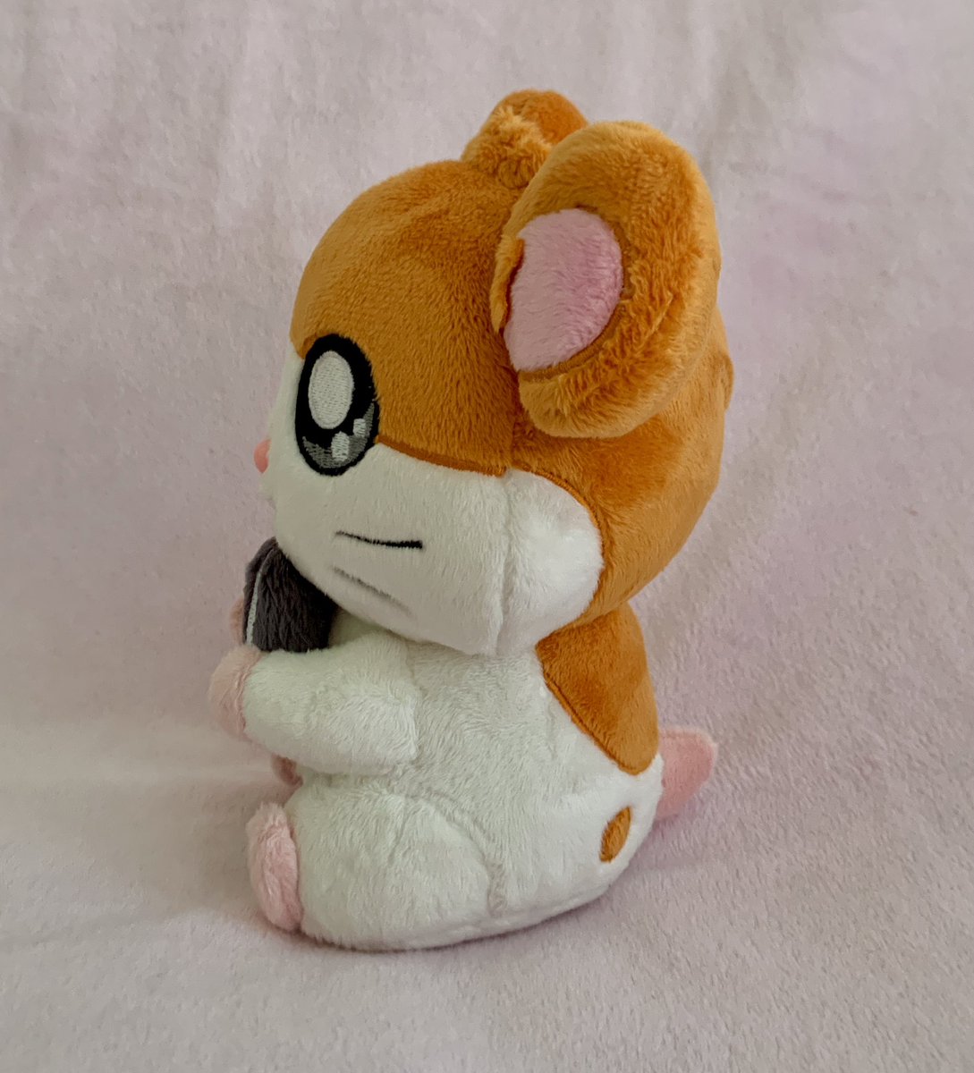 🌸Chatmallow Studio🌸 COMMS CLOSED🌸 (@jenysa971) on Twitter photo I just realized that I forgot to post this cutie I’ve made using <a href="/BoiraPlushies/">Boira Plushies✁ Comms closed</a> pattern🐹 Hamtaro is just the cutest☺️💖
#hamtaro #hamtaroplush #handmadeplush #plush I just realized that I forgot to post this cutie I’ve made using <a href="/BoiraPlushies/">Boira Plushies✁ Comms closed</a> pattern🐹 Hamtaro is just the cutest☺️💖
#hamtaro #hamtaroplush #handmadeplush #plush