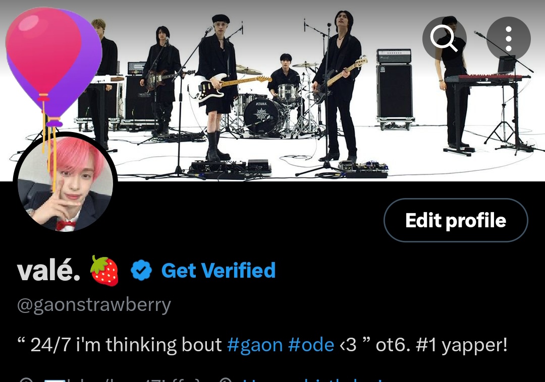 dateng2 bawa balon seuprit 😋😋