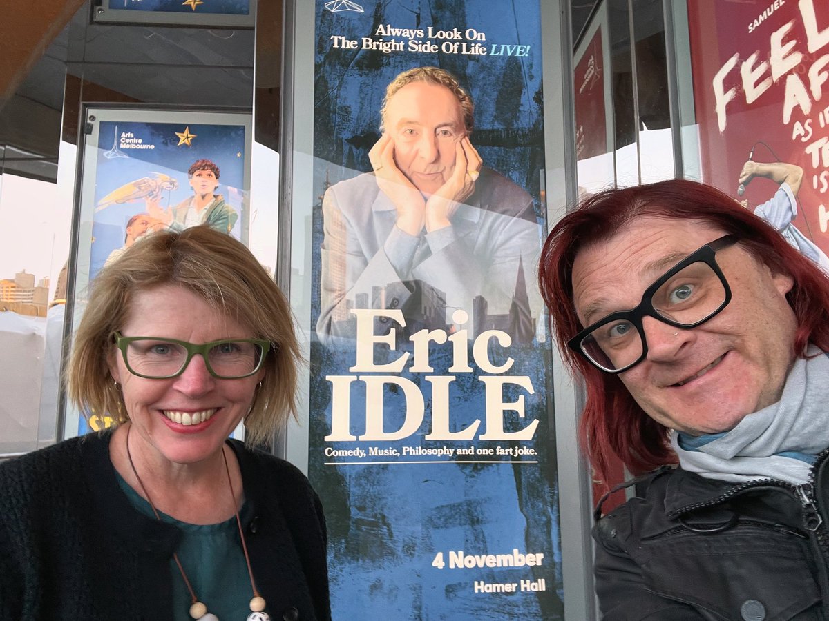 Very excited to finally see The Rutles superstar Dirk McQuickly in the fleshy flesh last night. Now we just need to track down Stig O'Hara and we win a teapot, is that right <a href="/EricIdle/">Eric Idle</a>