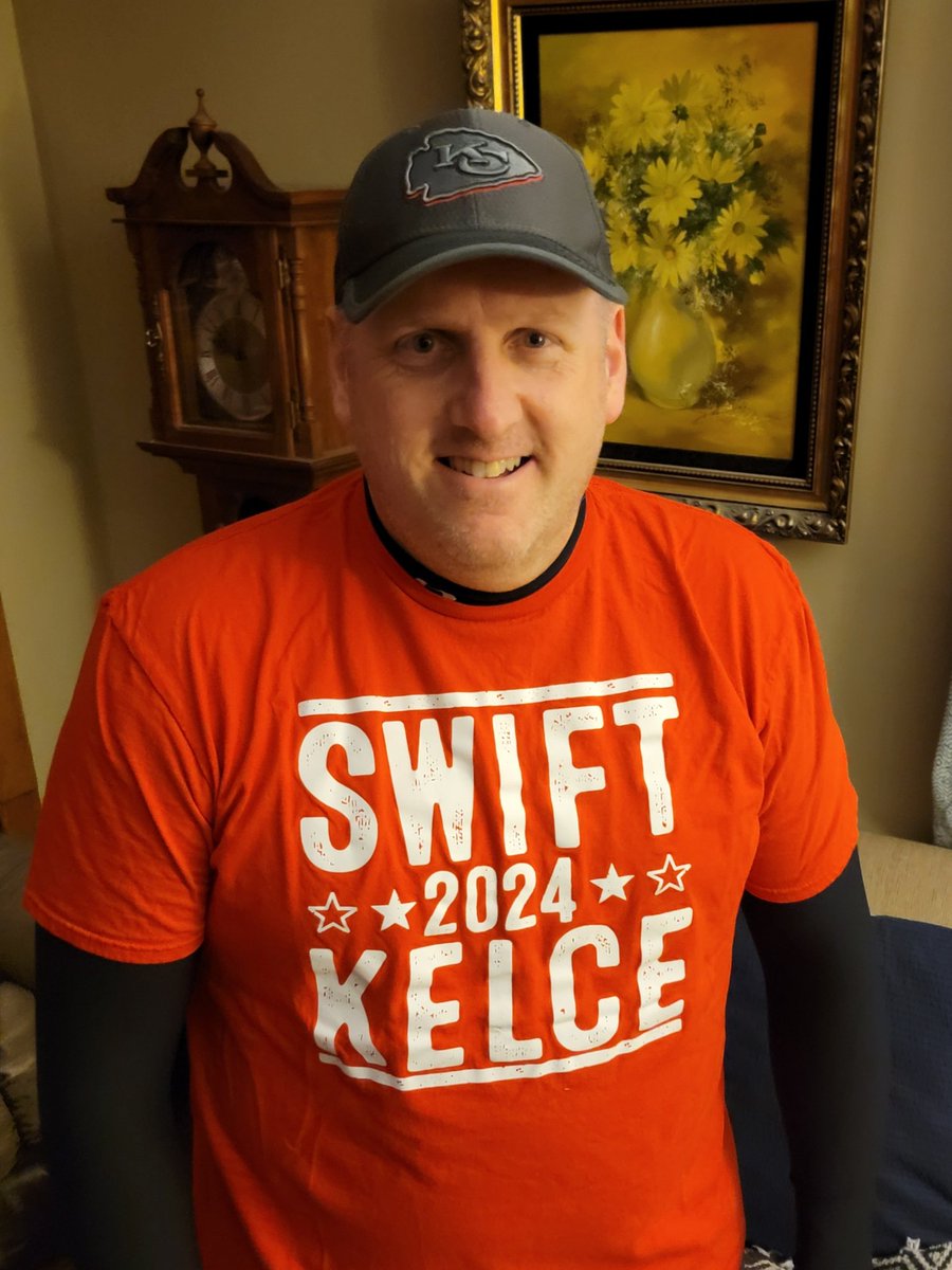 Geoff Jolley (@jolley1364) on Twitter photo On this Election Eve, I'm ready for the <a href="/Chiefs/">Kansas City Chiefs</a> to keep this undefeated season going! #GoVOTE <a href="/taylorswift13/">Taylor Swift</a> <a href="/tkelce/">Travis Kelce</a> On this Election Eve, I'm ready for the <a href="/Chiefs/">Kansas City Chiefs</a> to keep this undefeated season going! #GoVOTE <a href="/taylorswift13/">Taylor Swift</a> <a href="/tkelce/">Travis Kelce</a>