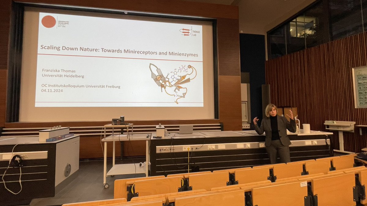 TobiasSchnitzer's tweet image. Designing mini-enzymes? She can do it! Inspiring talk by Franziska Thomas, followed by a lively dinner with @DumeleLab @pappas_babis & Claudia Jessen-Trefzer. Thanks, Franziska, for a fun day with lots of peptide science!