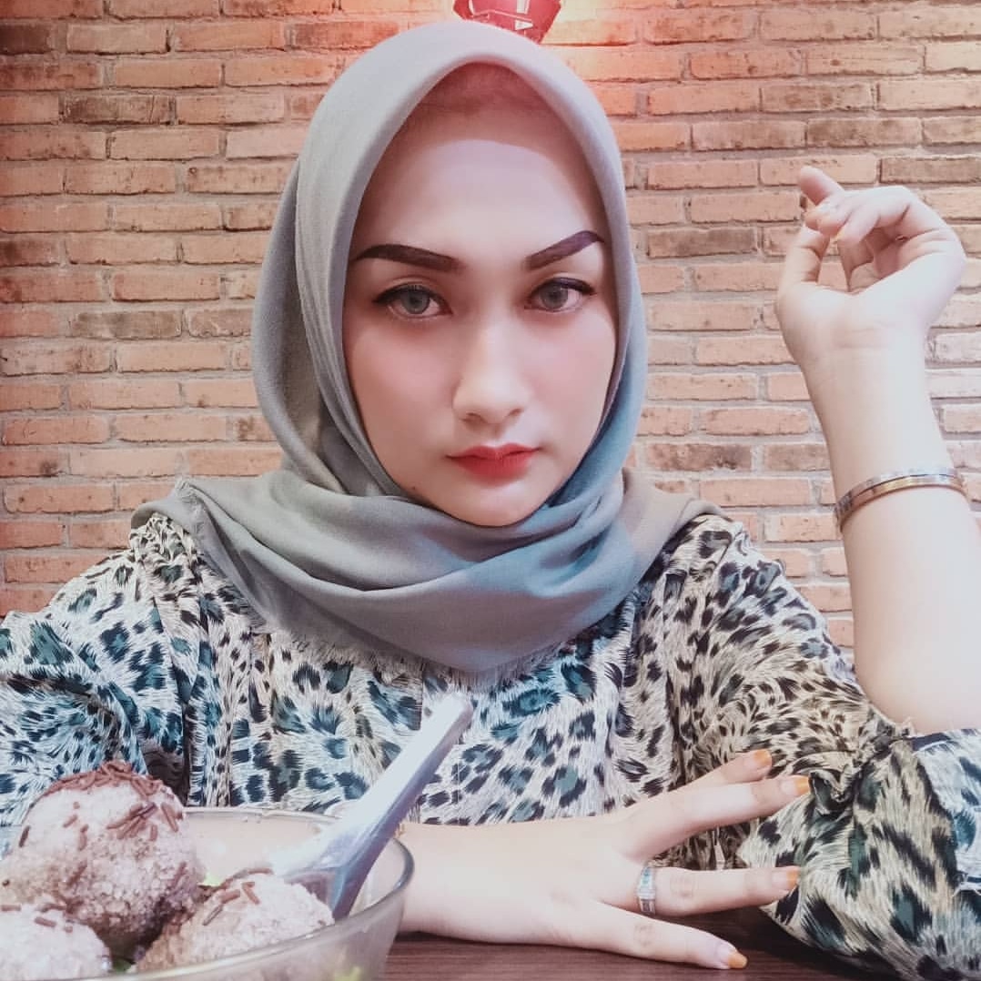 Arrini11's tweet photo. Bakso https://t.co/BDgEQCaHaf