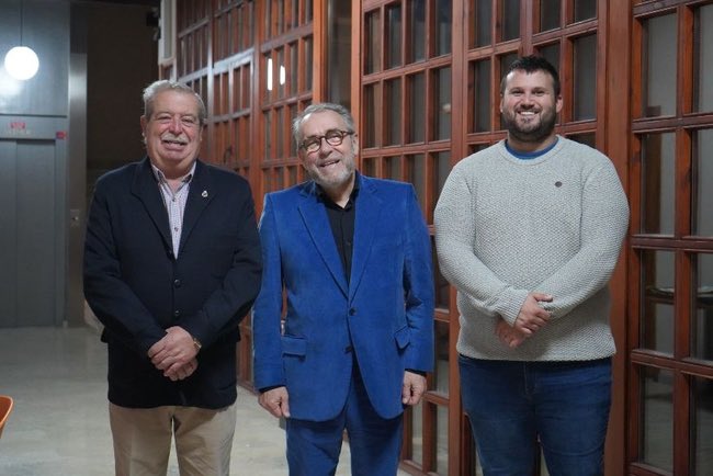 FiestaCaravaca's tweet image. Paco Marín, pregonero de las Fiestas de la Vera Cruz 2025. 📜🆕

El nuevo pregonero ha asumido el desafío visiblemente emocionado por la ilusión y la responsabilidad que supone pregonar las fiestas de su localidad, tras su nombramiento por la Comisión de Festejos.