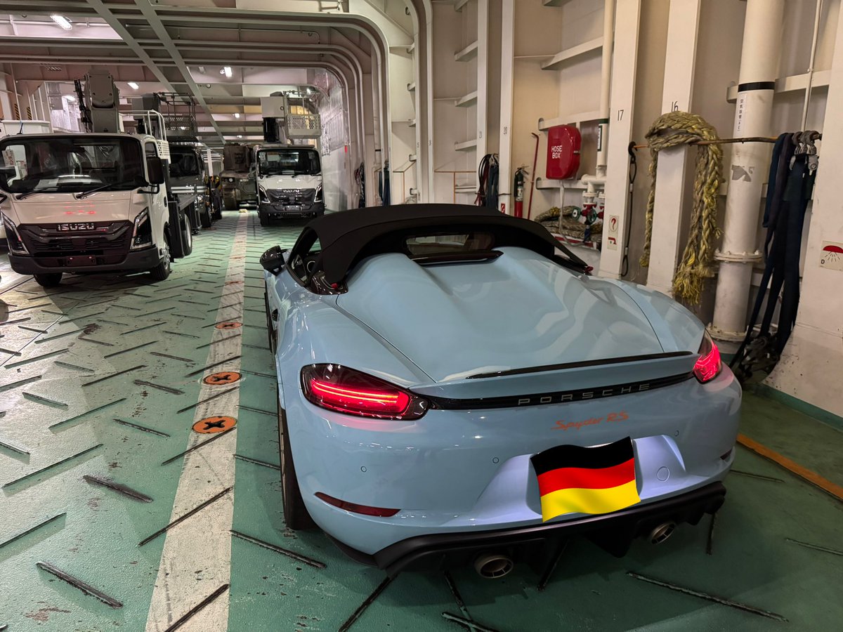 ryu1popopo's tweet image. 無事九州から東京に帰ってきた #SpyderRS

有明で受け取った後、せっかくなので朝辰！

早朝の辰巳第一はトラックがたくさんいるんだな〜