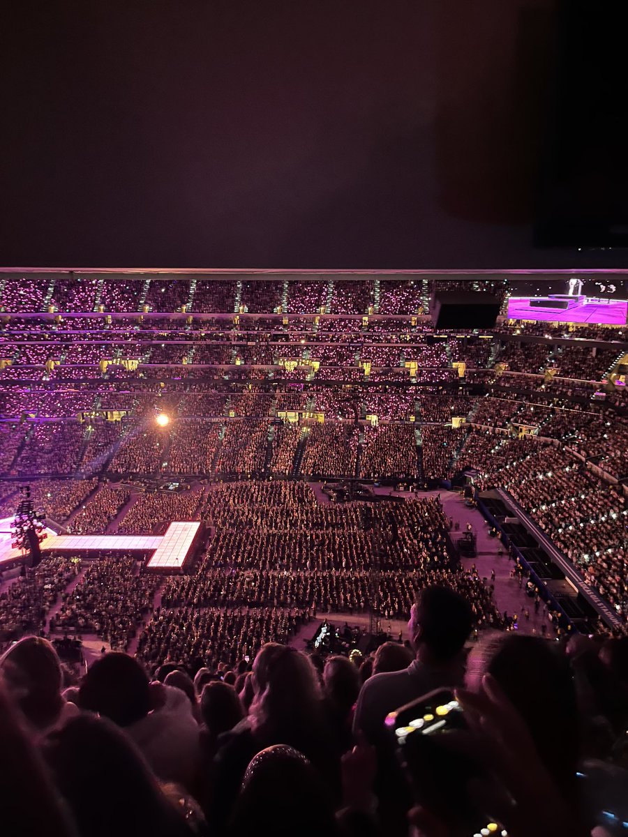 KchelleMiller's tweet photo. I vowed not to cry anymore, cuz’ we survived The Great War…. But it was death by a thousand cuts. 

My first eras show was the last eras show. 😭🫶🏻

#IndyTsTheErasTour @taylornation13 #indyN3 https://t.co/DZxDFQv7RO