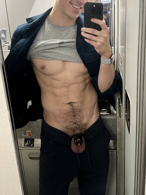 Watch babe_asaurusrex's leaked NSFW photo on TwXstars