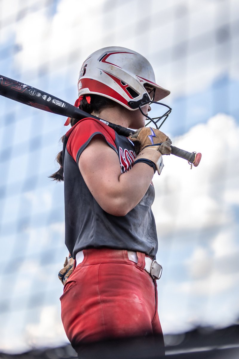 My junior season sadly ended a few days ago, im so blessed to be apart of this team!  Cannot wait to see what my senior year holds for me. 
This years stats- 
.382 average
.460 OBP
42 hits
18 RBIS
27 runs
10 base on balls
6 HBP 
7 sac bunts
17 Stolen bases