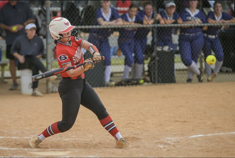 AnnsleeDefoor's tweet photo. My junior season sadly ended a few days ago, im so blessed to be apart of this team!  Cannot wait to see what my senior year holds for me. 
This years stats- 
.382 average
.460 OBP
42 hits
18 RBIS
27 runs
10 base on balls
6 HBP 
7 sac bunts
17 Stolen bases https://t.co/m2A7lpgbYr
