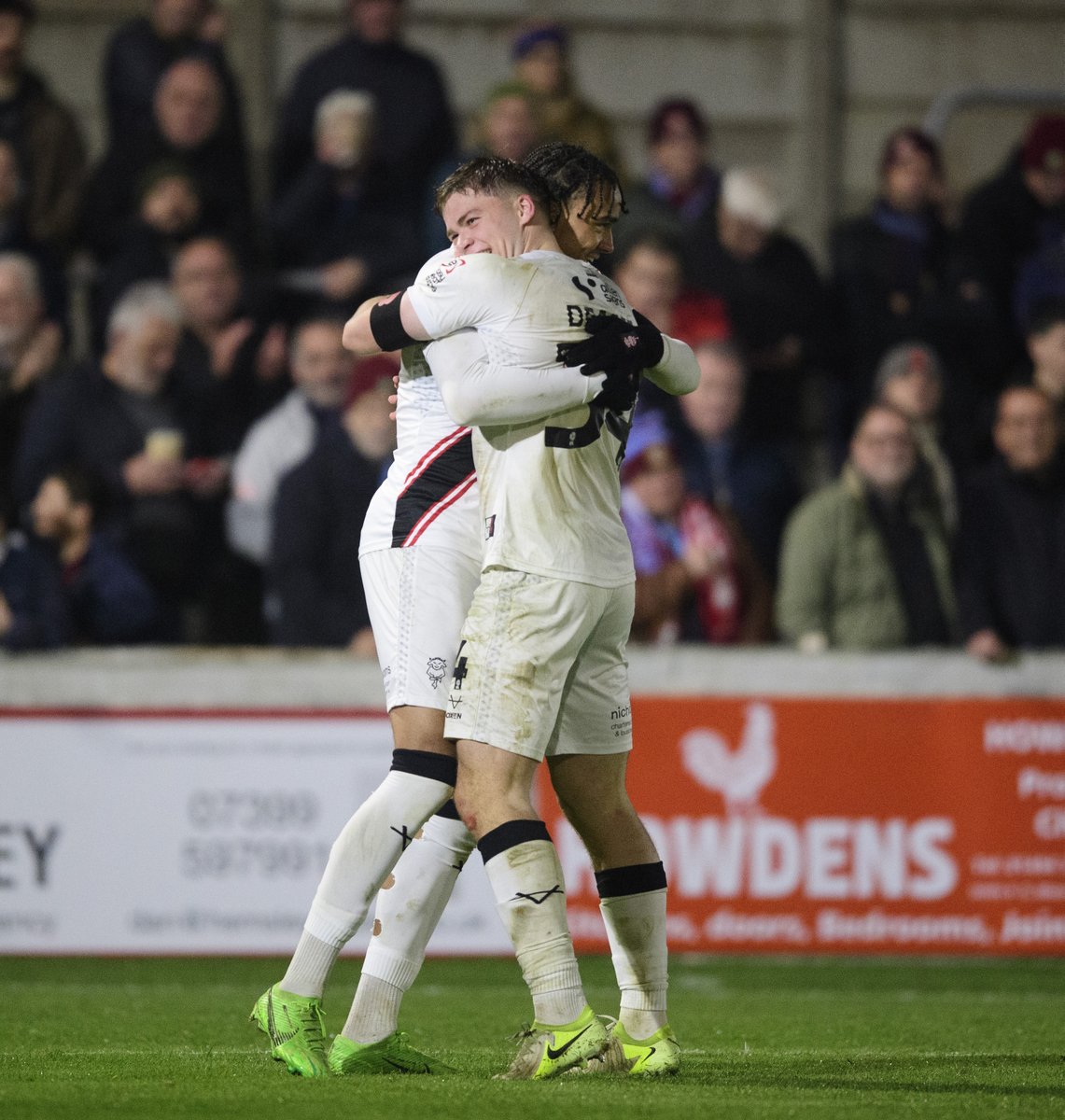 LincolnCity_FC's tweet photo. 🤩 Will never tire of these pair thriving together.

#WeAreImps | #CHELIN https://t.co/GEv0mZxpzV