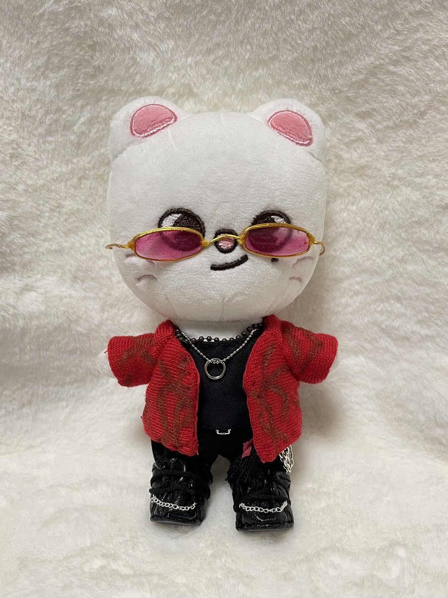 Kuyaeko1209's tweet photo. ジニレットの衣装できた✨️
 #StrayKids 
  #Jiniret https://t.co/o1Fk0IDN7R