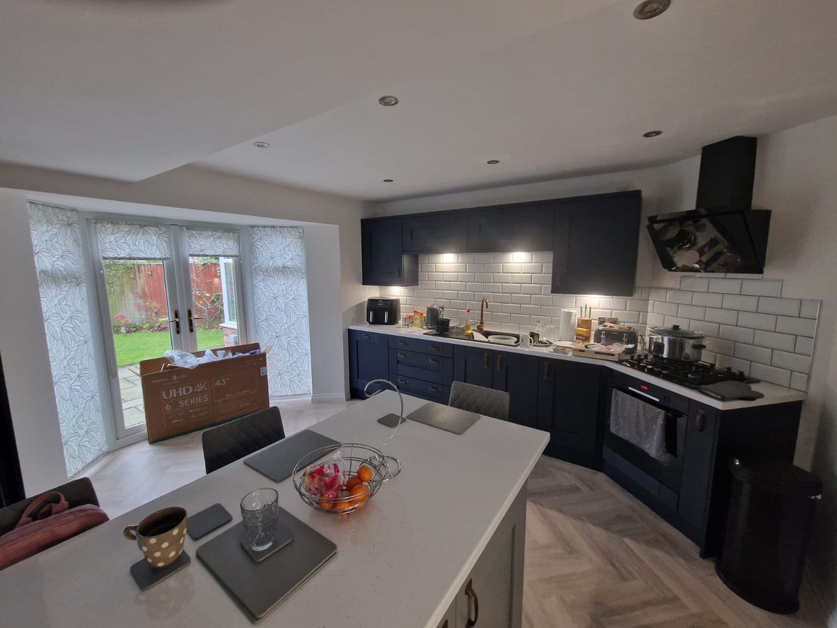 mlskitchens's tweet image. Latest install in Warrington - few dates left for Xmas 🤶🏽#oldhamhour